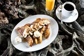 Hutchinson Shores Resort & Spa