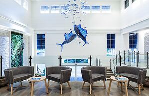 Hutchinson Shores Resort & Spa