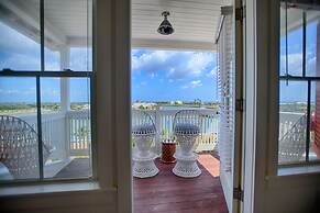 The Sandpiper Inn & Cottages