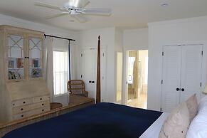 The Sandpiper Inn & Cottages