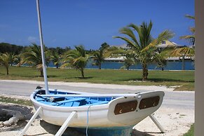 The Sandpiper Inn & Cottages