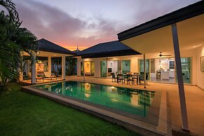 CASABAY Luxury Pool Villas by STAY