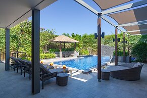 CASABAY Luxury Pool Villas by STAY