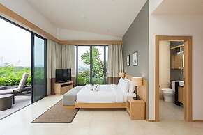 CASABAY Luxury Pool Villas by STAY