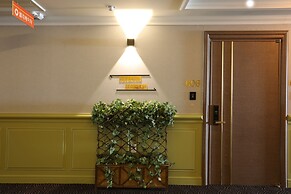 Empire Tourist Hotel