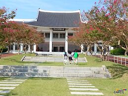 Empire Tourist Hotel