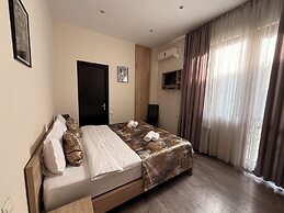 Liva Hotel