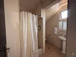 Liva Hotel
