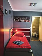 Hotel 108