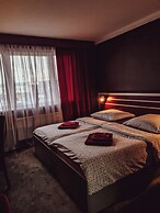 Hotel 108