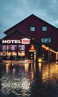 Hotel 108
