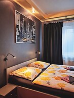 Hotel 108