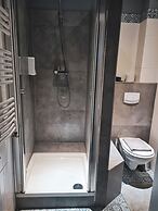 Hotel 108