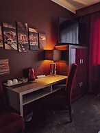 Hotel 108