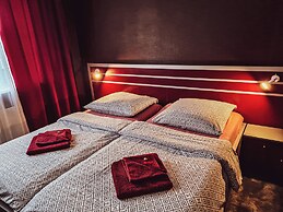 Hotel 108