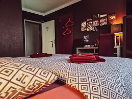 Hotel 108