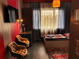 Hotel 108