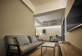 Tropics Eight Suites