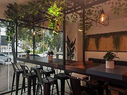 Tropics Eight Suites