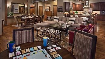 Governors Penthouse 401 3 BedroomCondo By Moving Mountains