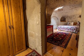 Amber Cave Suites