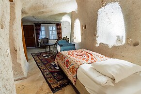 Amber Cave Suites