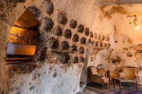 Amber Cave Suites