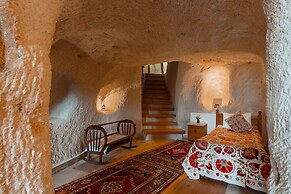 Amber Cave Suites