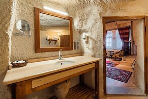 Amber Cave Suites