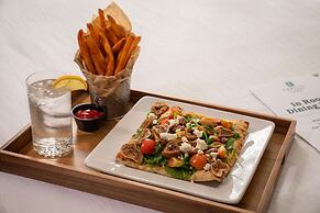 Embassy Suites by Hilton New York Manhattan Times Square