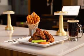 Embassy Suites by Hilton New York Manhattan Times Square