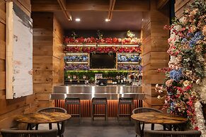 Embassy Suites by Hilton New York Manhattan Times Square