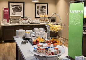 Hampton Inn & Suites Seattle/Redmond
