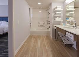 Hampton Inn & Suites Seattle/Redmond