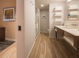 Hampton Inn & Suites Seattle/Redmond