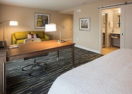 Hampton Inn & Suites Seattle/Redmond