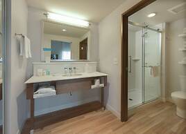 Hampton Inn & Suites Seattle/Redmond