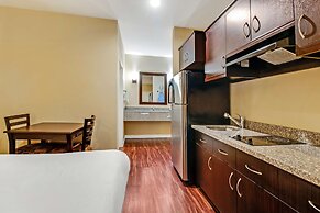 Americas Best Value Inn Houston at FM 529