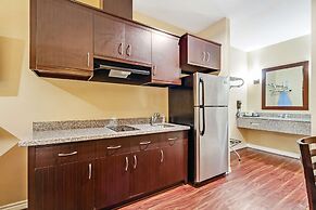 Americas Best Value Inn Houston at FM 529