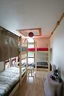 Moncher Guesthouse - Hostel