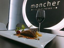 Moncher Guesthouse - Hostel