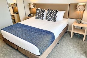 Ramada Suites By Wyndham Albany