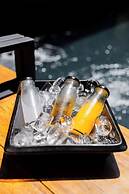 Bed Chiangmai Gate Hotel