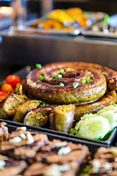 Bed Chiangmai Gate Hotel