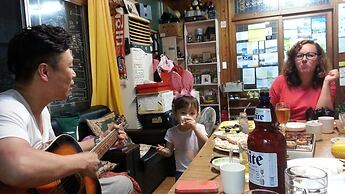 Springflower Guesthouse - Hostel