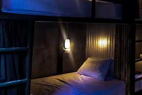 Phanganist Hostel