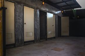 Phanganist Hostel
