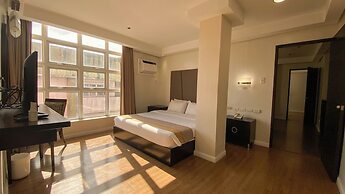 Queen Margarette Hotel - Downtown