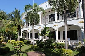 White Elephant Resort