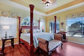 BRF335 3 Bedroom Holiday Home by Marco Naples Vacation Homes